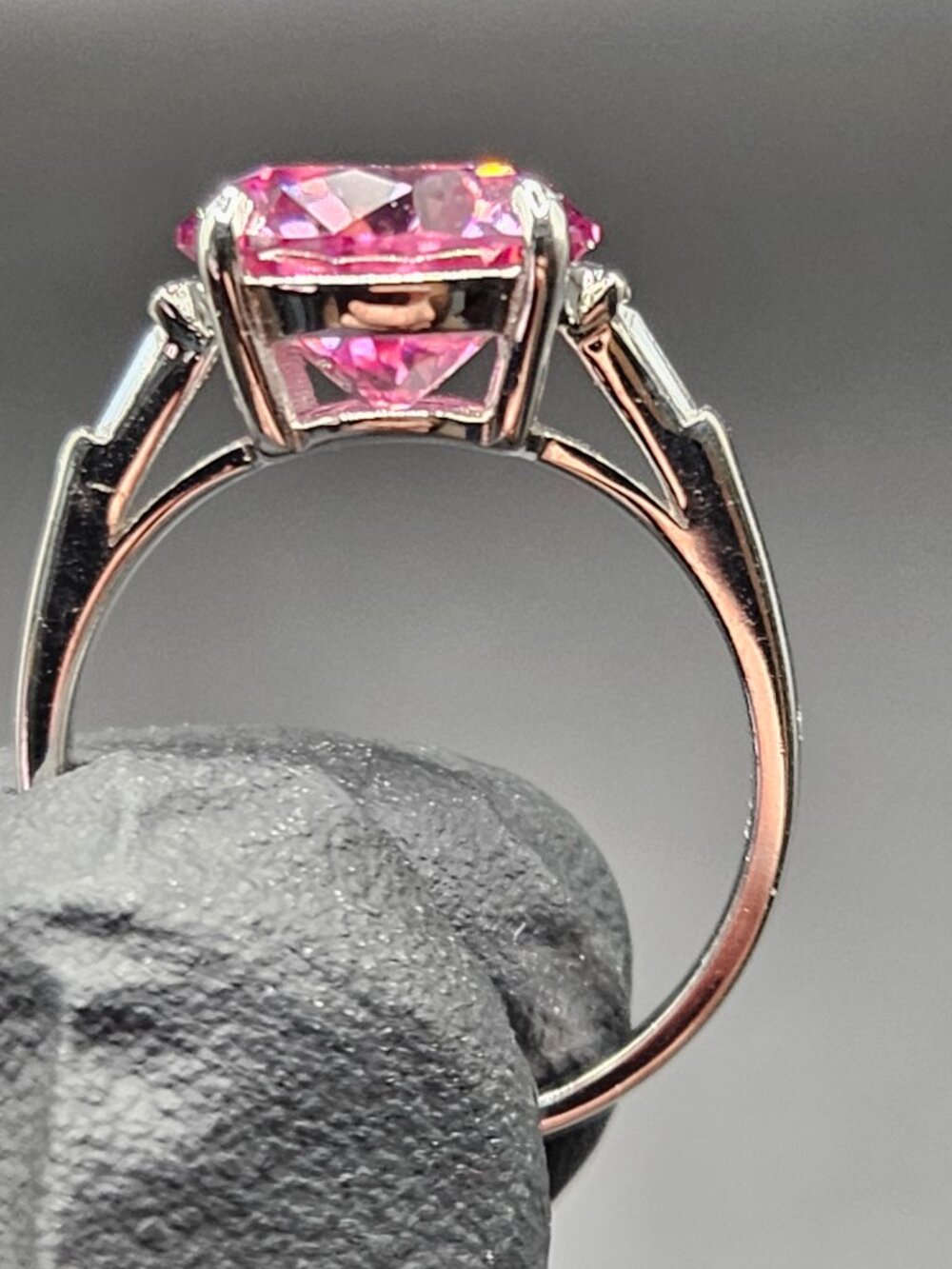 925 STERLING SILVER MOISSANITE 5CTW PINK SOLITAIRE RING SIZE 8 - Picture 6 of 6